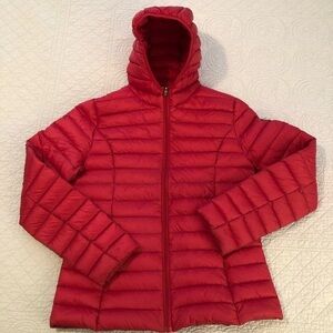 JOTT Cloe hooded down jacket. Size medium-large.